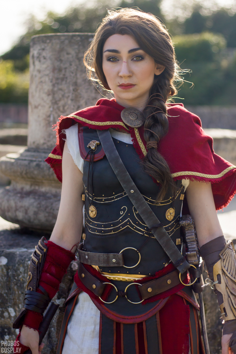 Illustration for article titled Assassin's Creed Odyssey Cosplay Is Looking Sharp